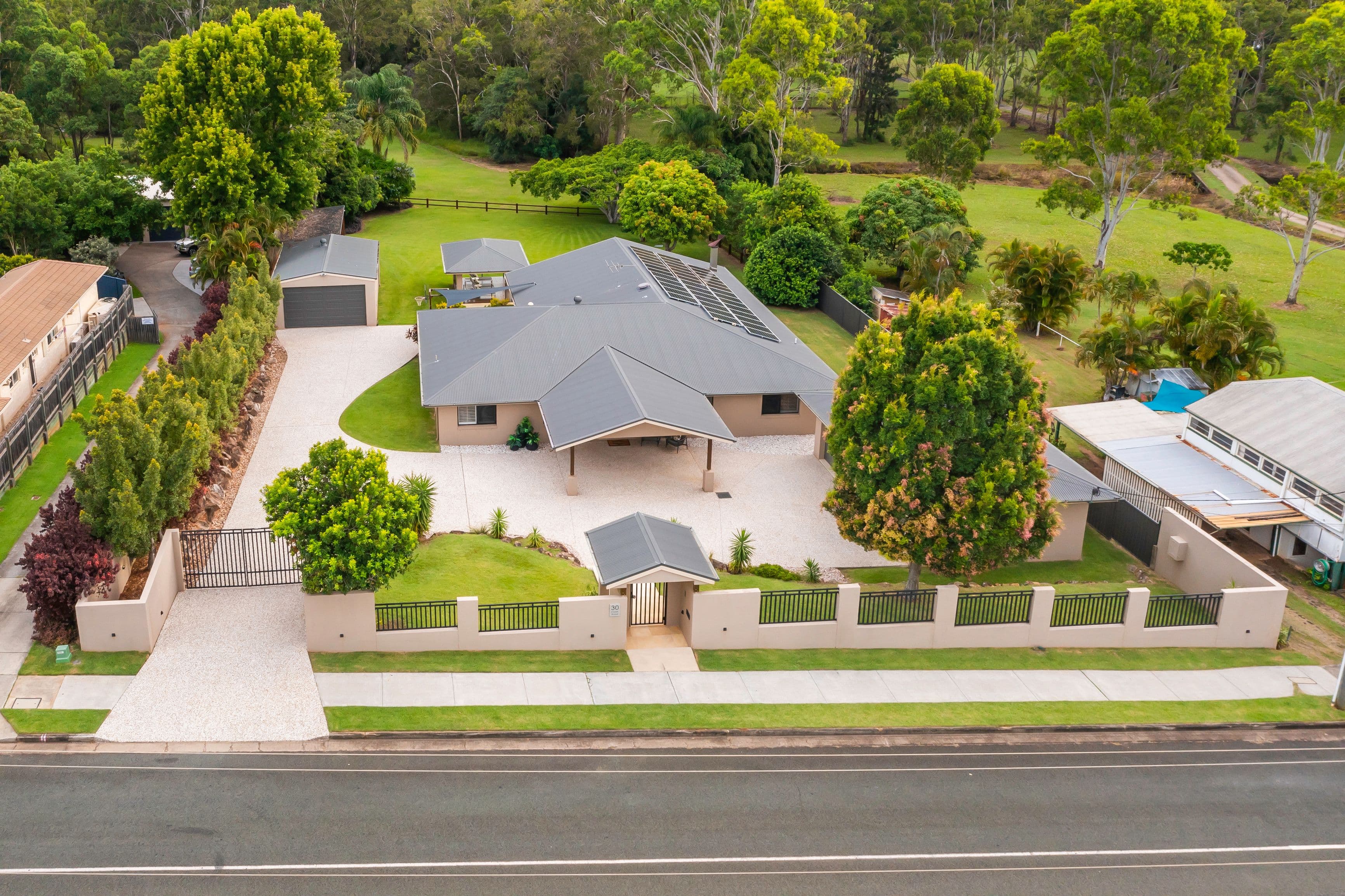 30 Creek Road, Birkdale QLD 4159, Birkdale - Thumbnail 3