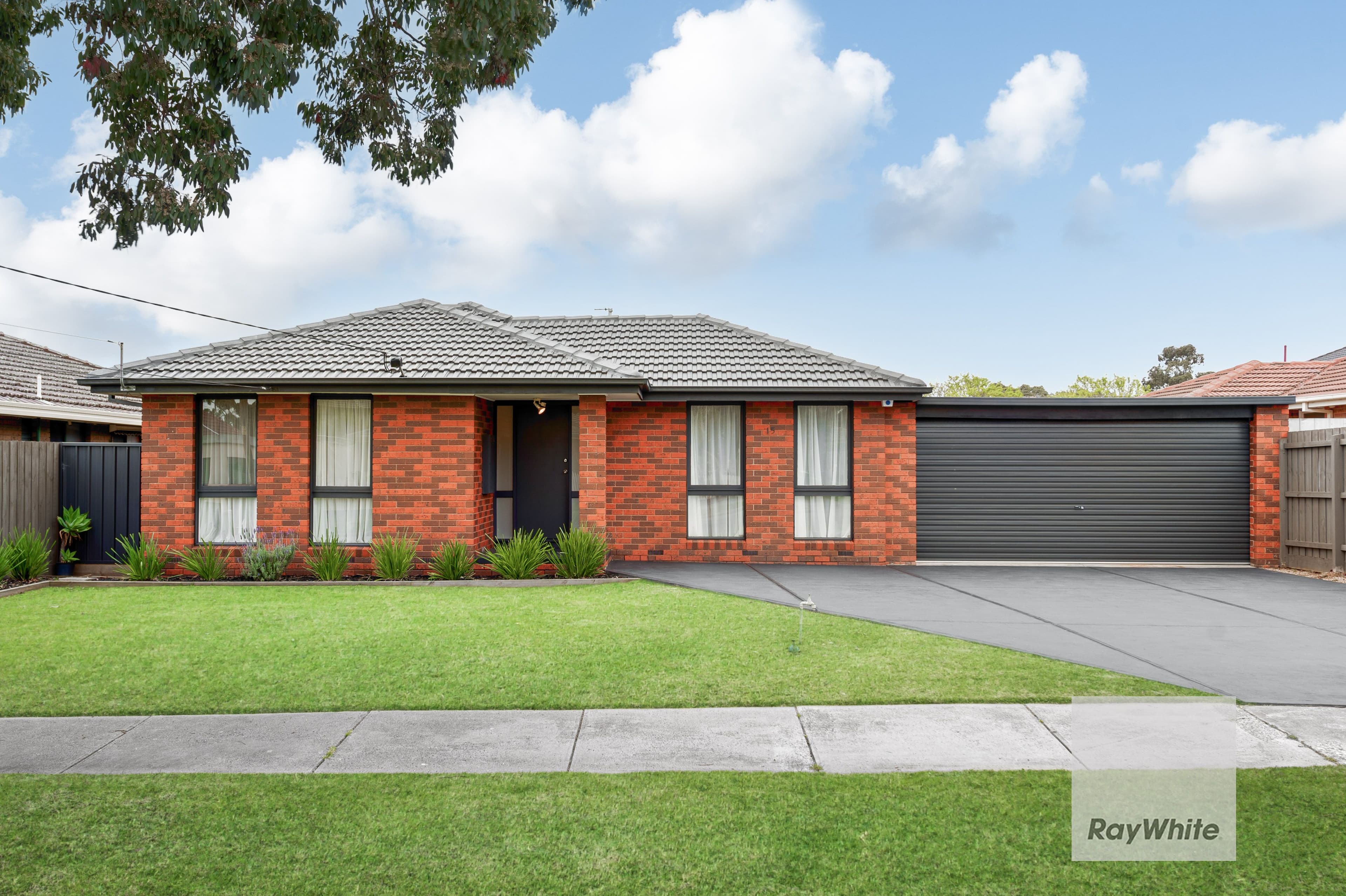 15 Larissa Avenue, Tullamarine VIC 3043, Tullamarine - Image 1