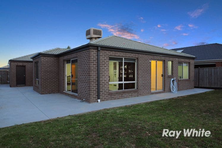 9 Dalton Way, Cranbourne East VIC 3977, Cranbourne East - Image 1