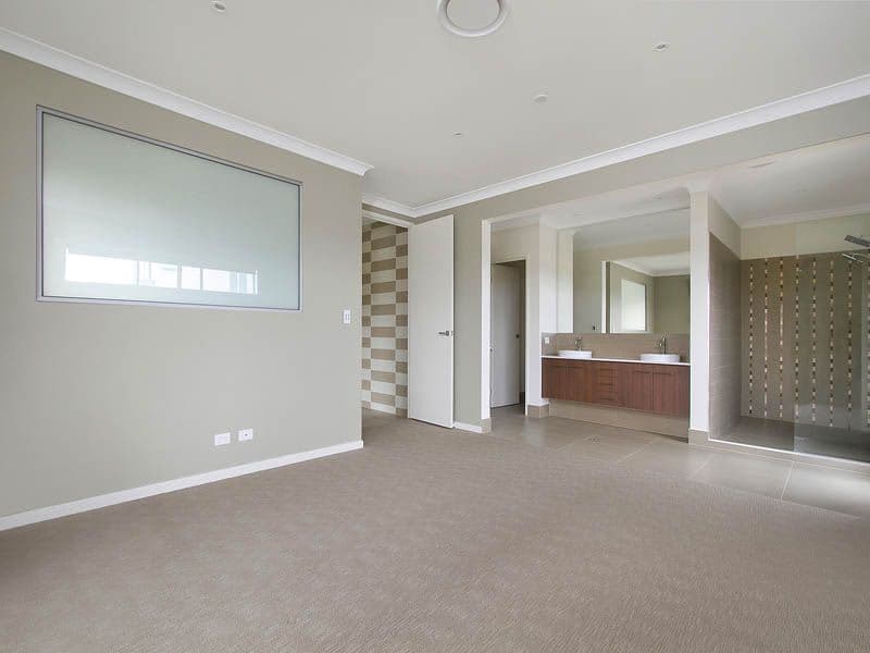 31 McDermott Parade, ROCHEDALE QLD 4123, Rochedale - Thumbnail 5