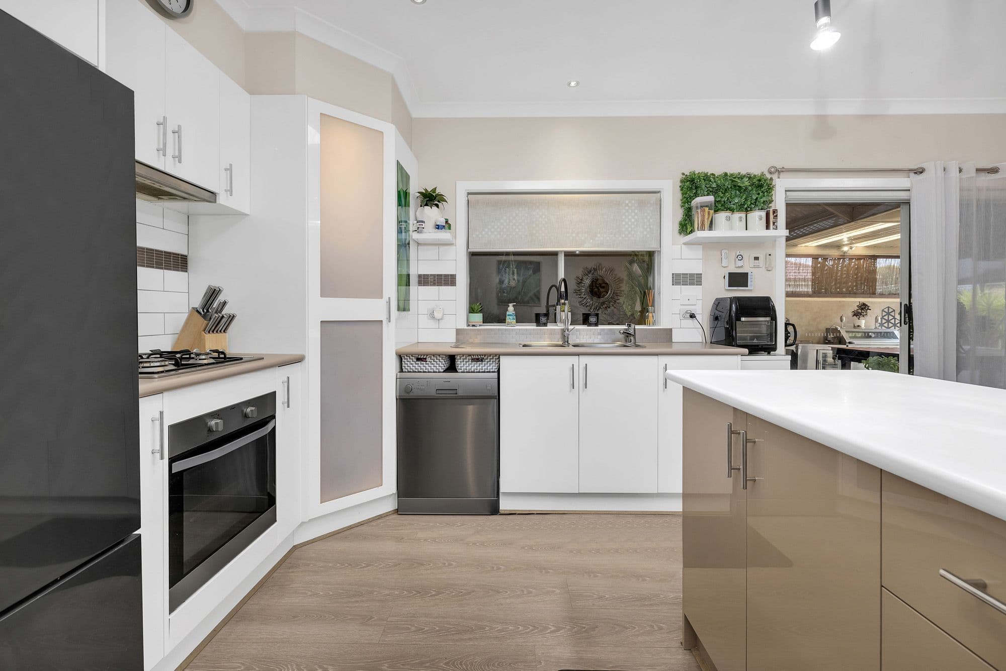50 Kingbird Avenue, Tarneit VIC 3029, Tarneit - Thumbnail 4