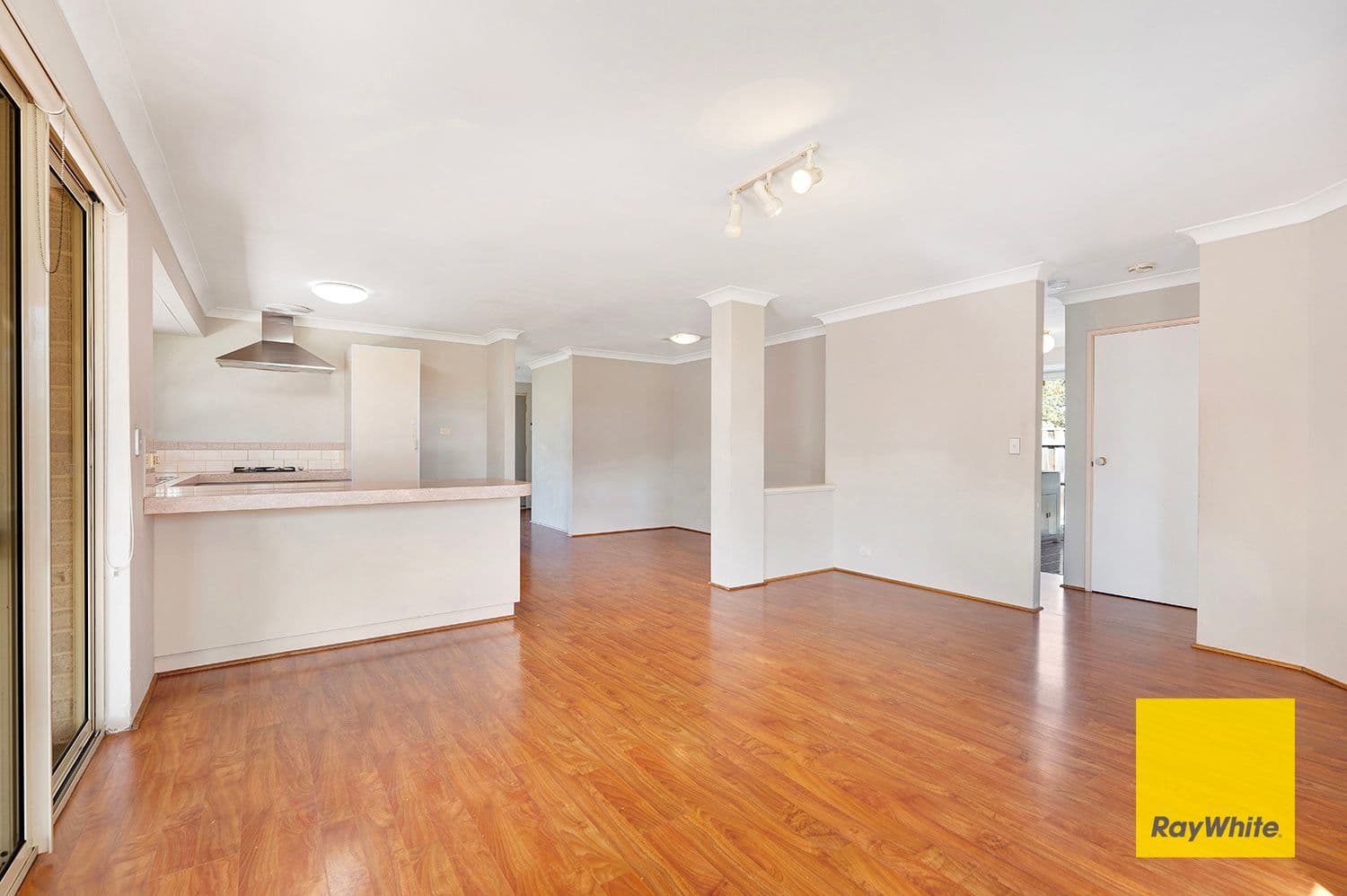 11 Mackay Crescent, Gosnells WA 6110, Gosnells - Thumbnail 6