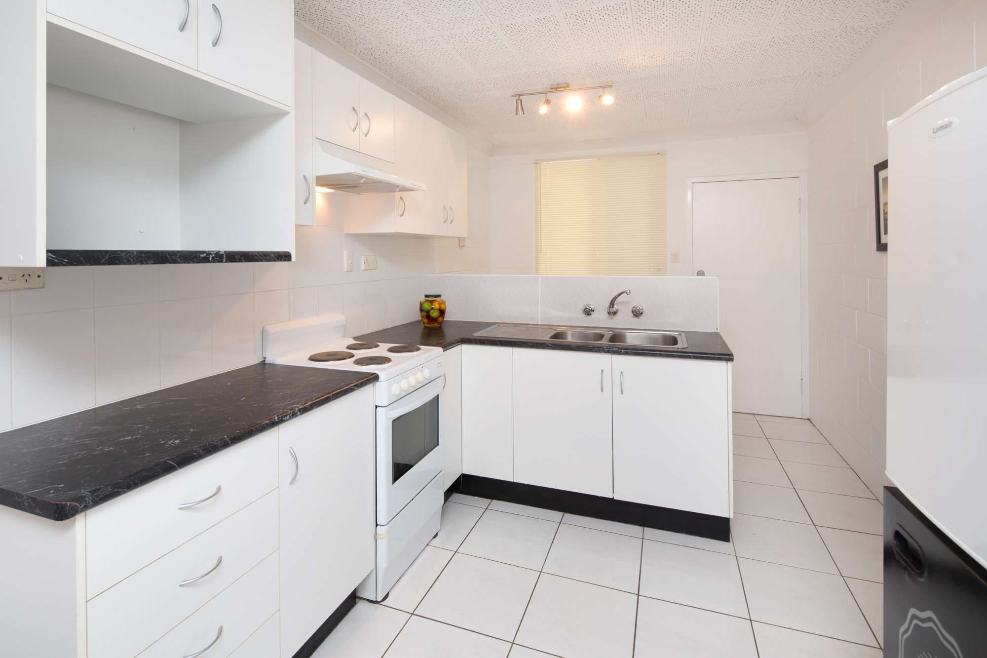 47 Ralston Street, WEST END QLD 4810, West End - Thumbnail 2
