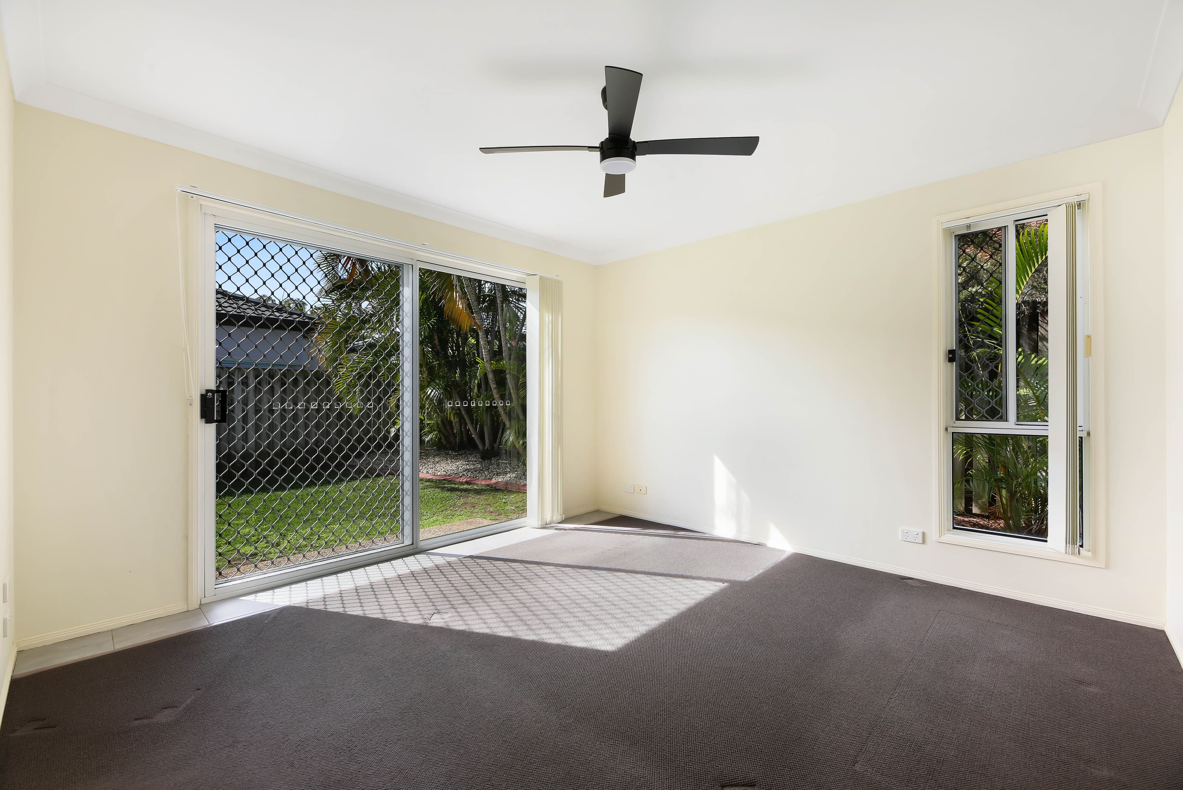 38 Marble Arch Place, Arundel QLD 4214, Arundel - Thumbnail 6