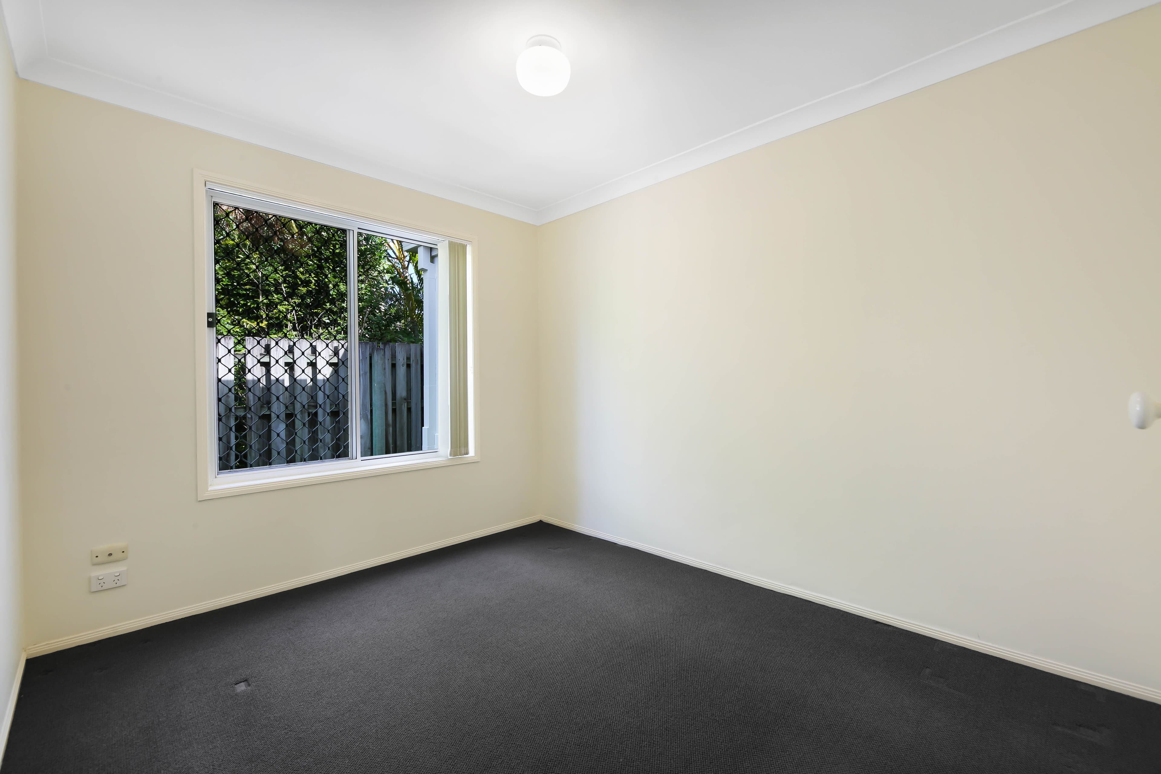 38 Marble Arch Place, Arundel QLD 4214, Arundel - Thumbnail 8