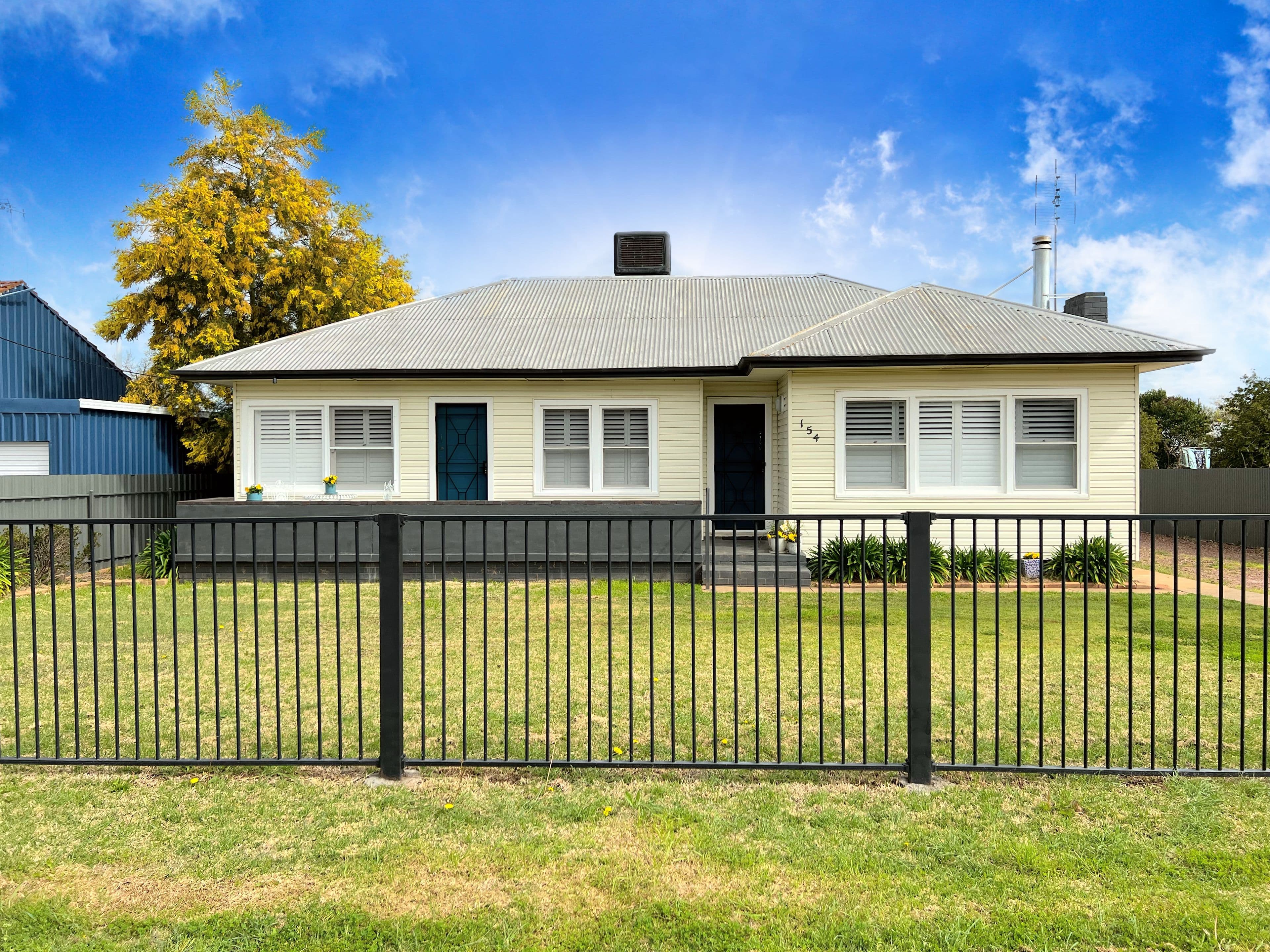 154 Farnell Street, Forbes NSW 2871, Forbes - Image 1