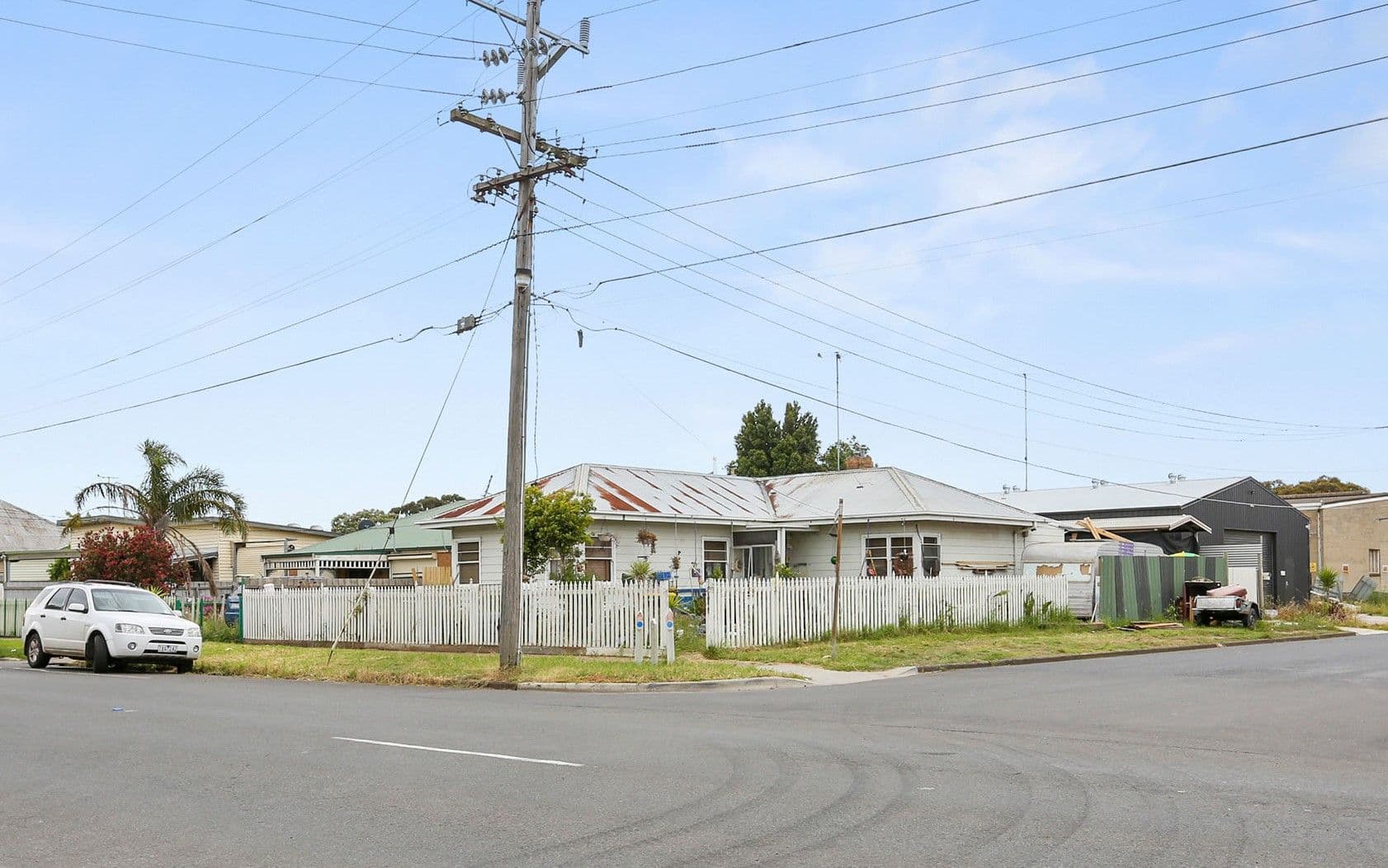 32 Roseneath Avenue, North Geelong VIC 3215, North Geelong - Thumbnail 2