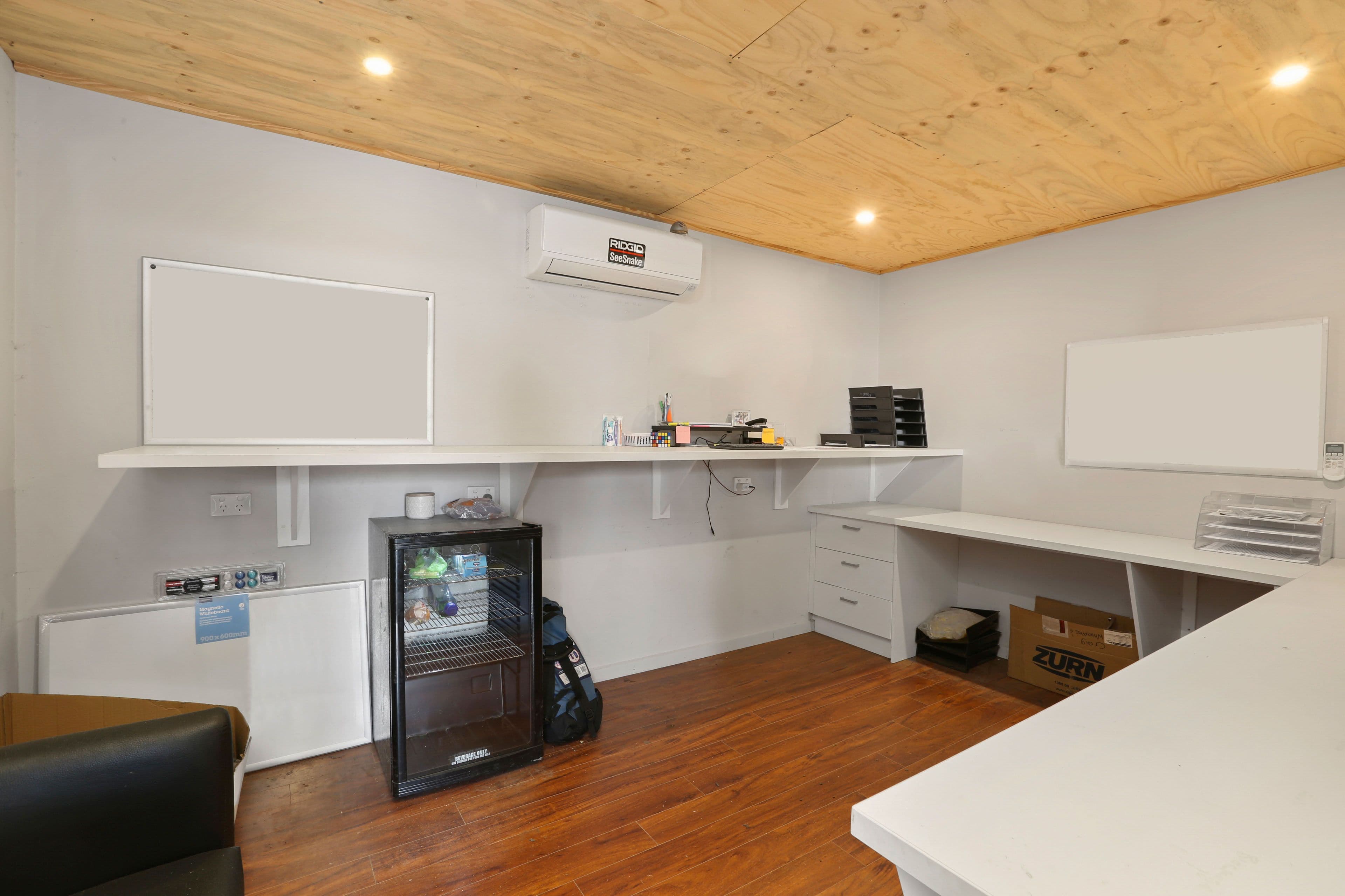32 Roseneath Avenue, North Geelong VIC 3215, North Geelong - Thumbnail 5