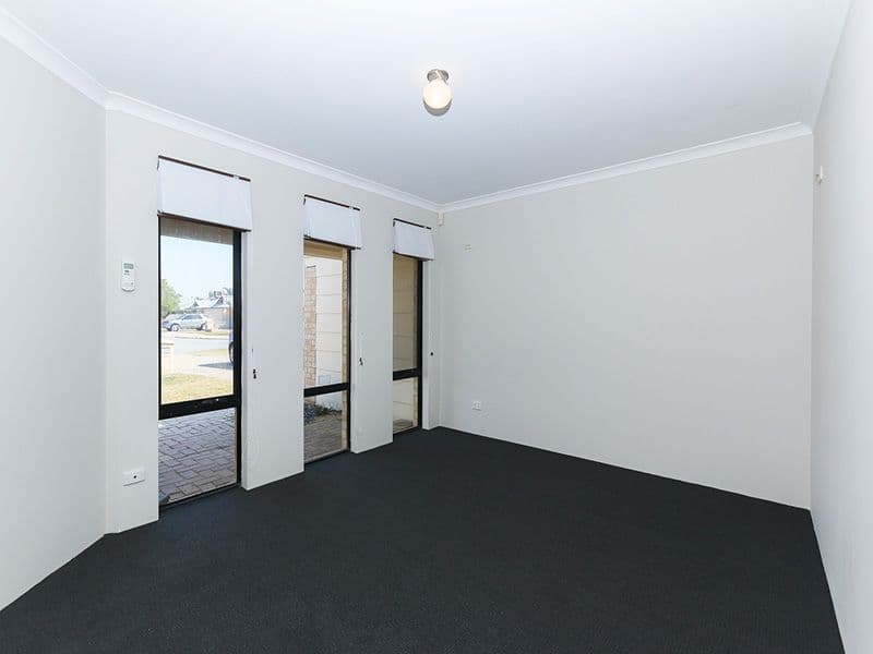 39 Bindoon Loop, Huntingdale WA 6110, Huntingdale - Thumbnail 5