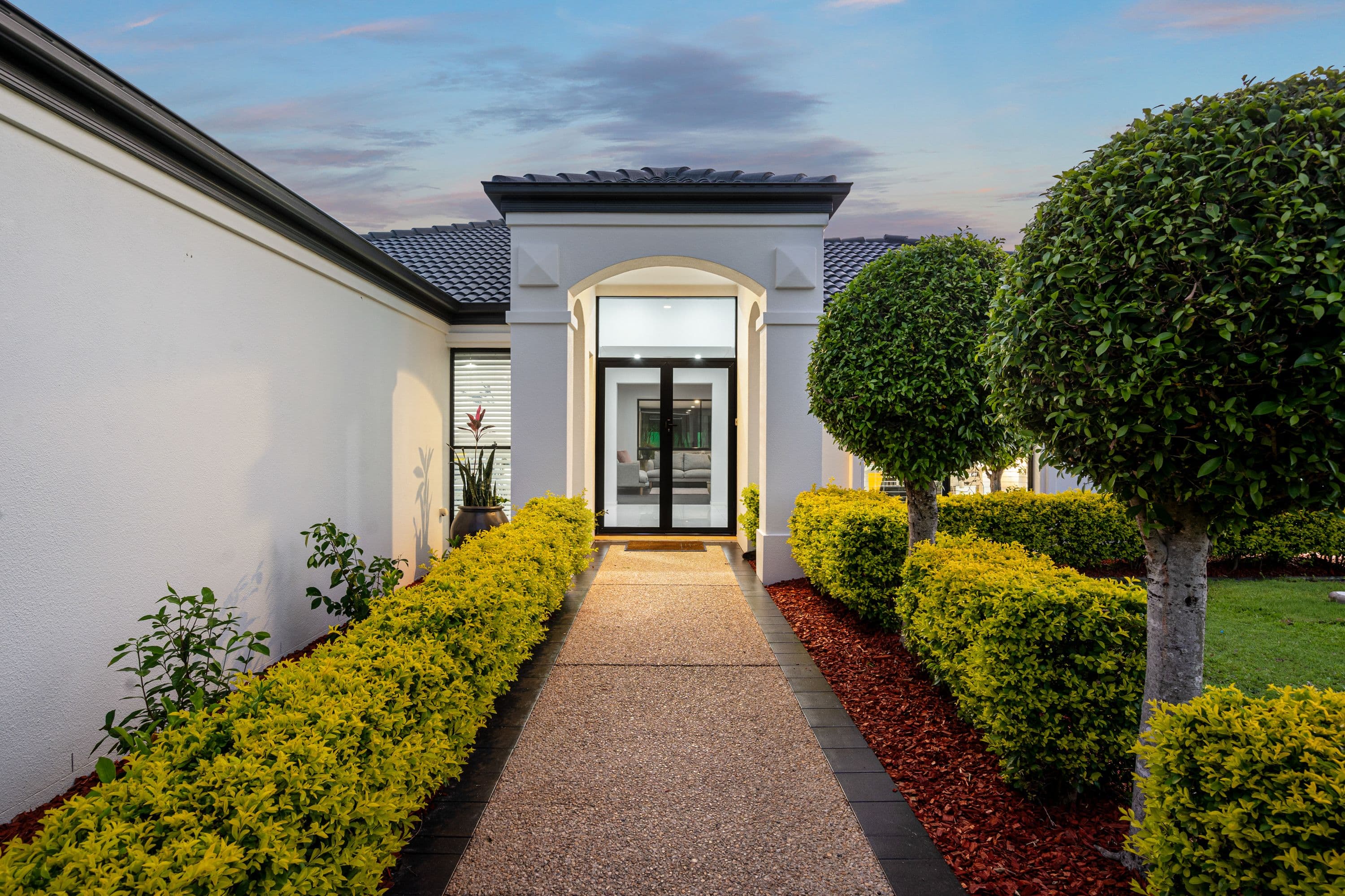 12 Oxford Place, Arundel QLD 4214, Arundel - Thumbnail 4