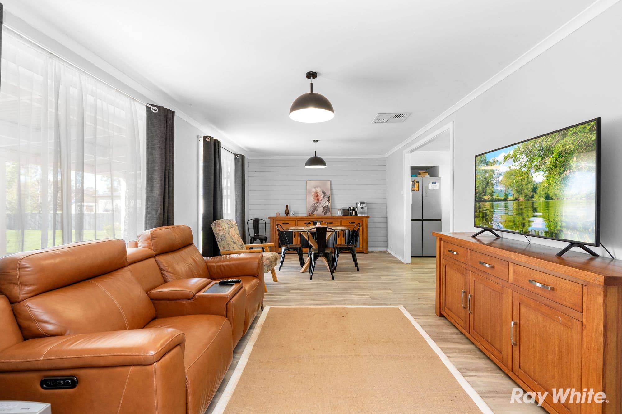 6-8 Bruce Street South, Coolamon NSW 2701, Coolamon - Thumbnail 4