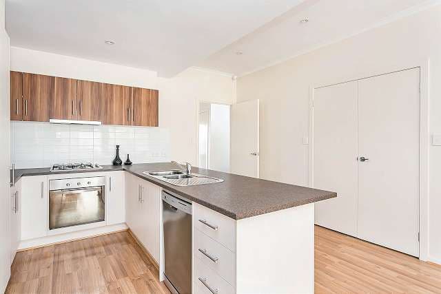 11 Leslie Place, Port Adelaide SA 5015, Port Adelaide - Thumbnail 5