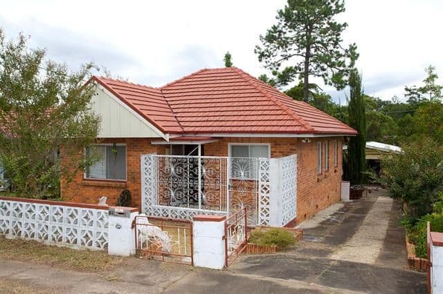 184 Beddoes Street, HOLLAND PARK QLD 4121, Holland Park - Image 1