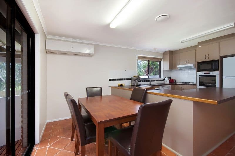 211 Wollaston Road, WARRNAMBOOL VIC 3280, Warrnambool - Thumbnail 5