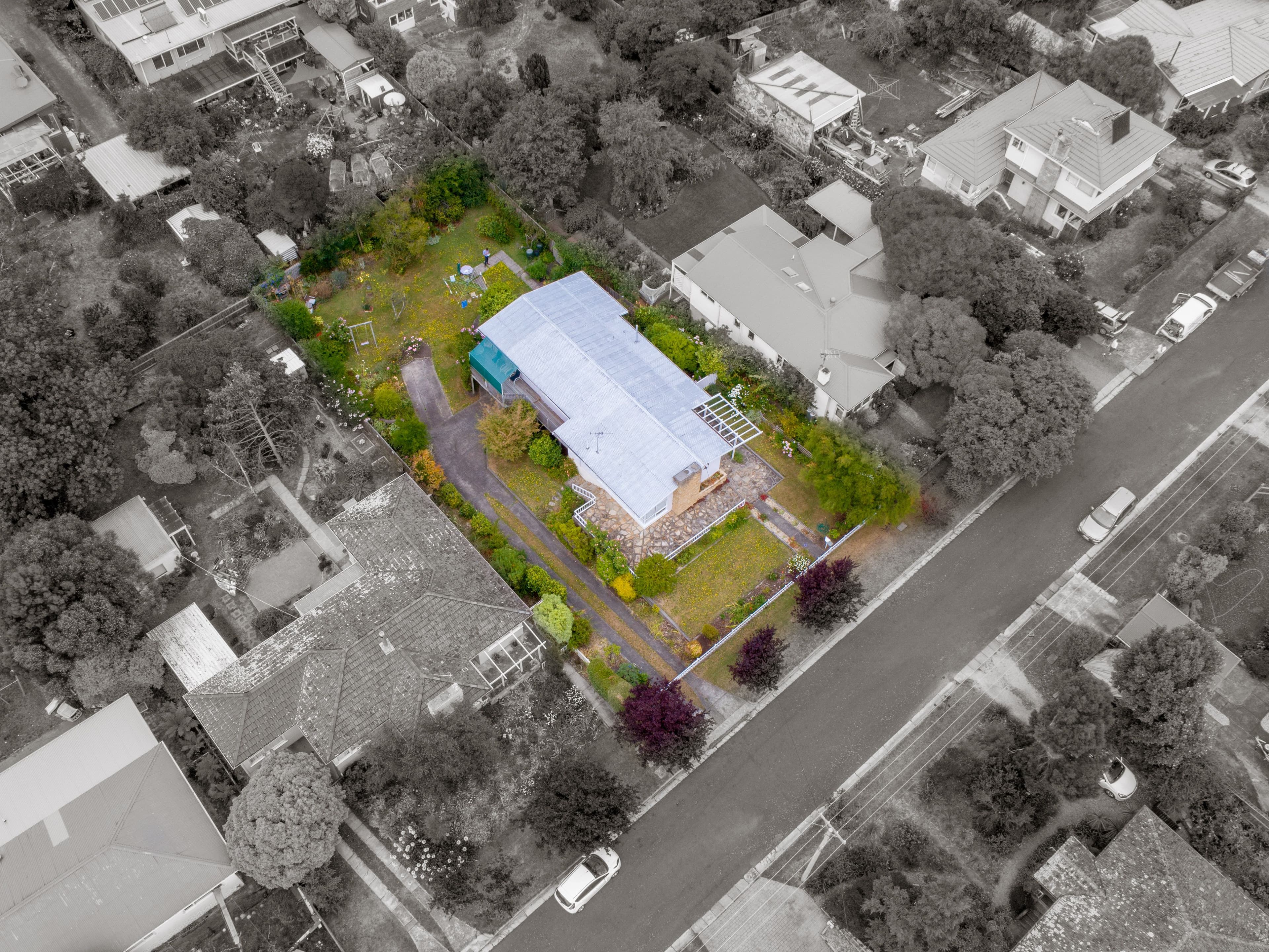 7 Kelvedon Avenue, Taroona TAS 7053, Taroona - Thumbnail 2