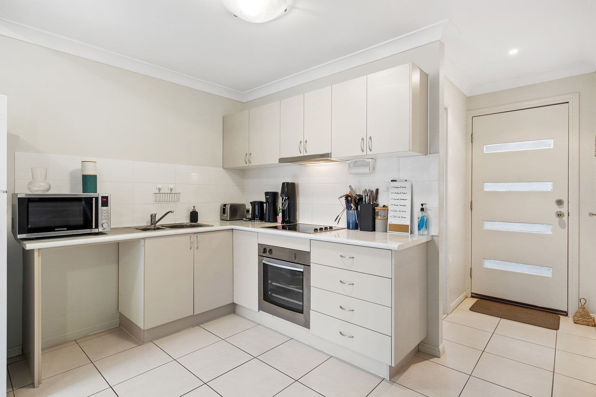 2-4 Gloucester Street, Waterford QLD 4133, Waterford - Thumbnail 2