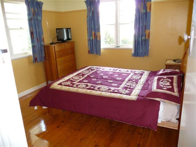 102  Perth Street, SOUTH TOOWOOMBA QLD 4350, South Toowoomba - Thumbnail 2