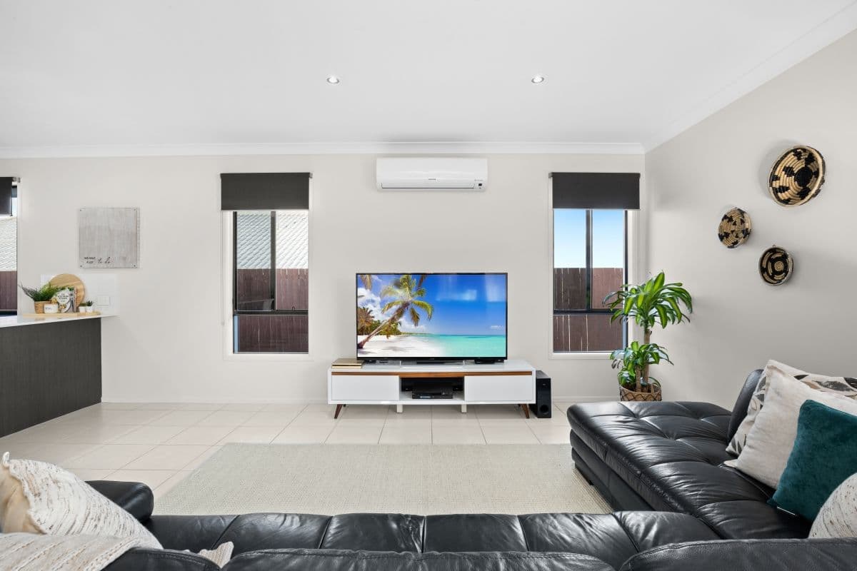 3 Angahook Crescent, Upper Coomera QLD 4209, Upper Coomera - Thumbnail 4
