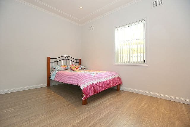 187 Henry Lawson Drive, GEORGES HALL NSW 2198, Georges Hall - Thumbnail 6