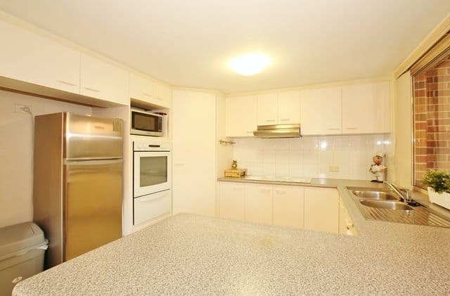  2 Cassowary Drive, BURLEIGH WATERS QLD 4220, Burleigh Waters - Thumbnail 6