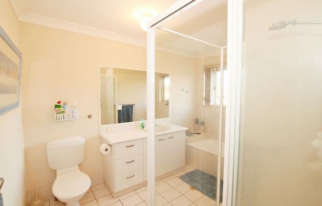  2 Cassowary Drive, BURLEIGH WATERS QLD 4220, Burleigh Waters - Thumbnail 7