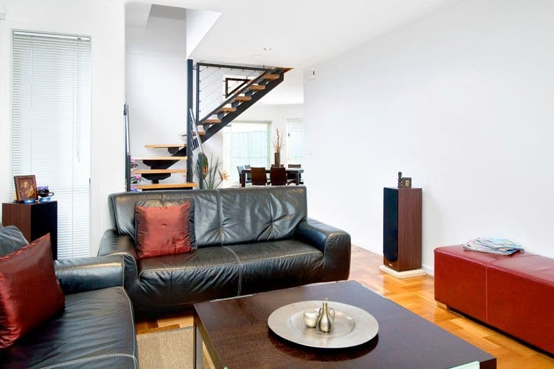 35a Wymbir Avenue, PRESTON VIC 3072, Preston - Thumbnail 2