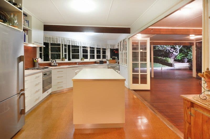 58 Hipwood Avenue, COORPAROO QLD 4151, Coorparoo - Thumbnail 5
