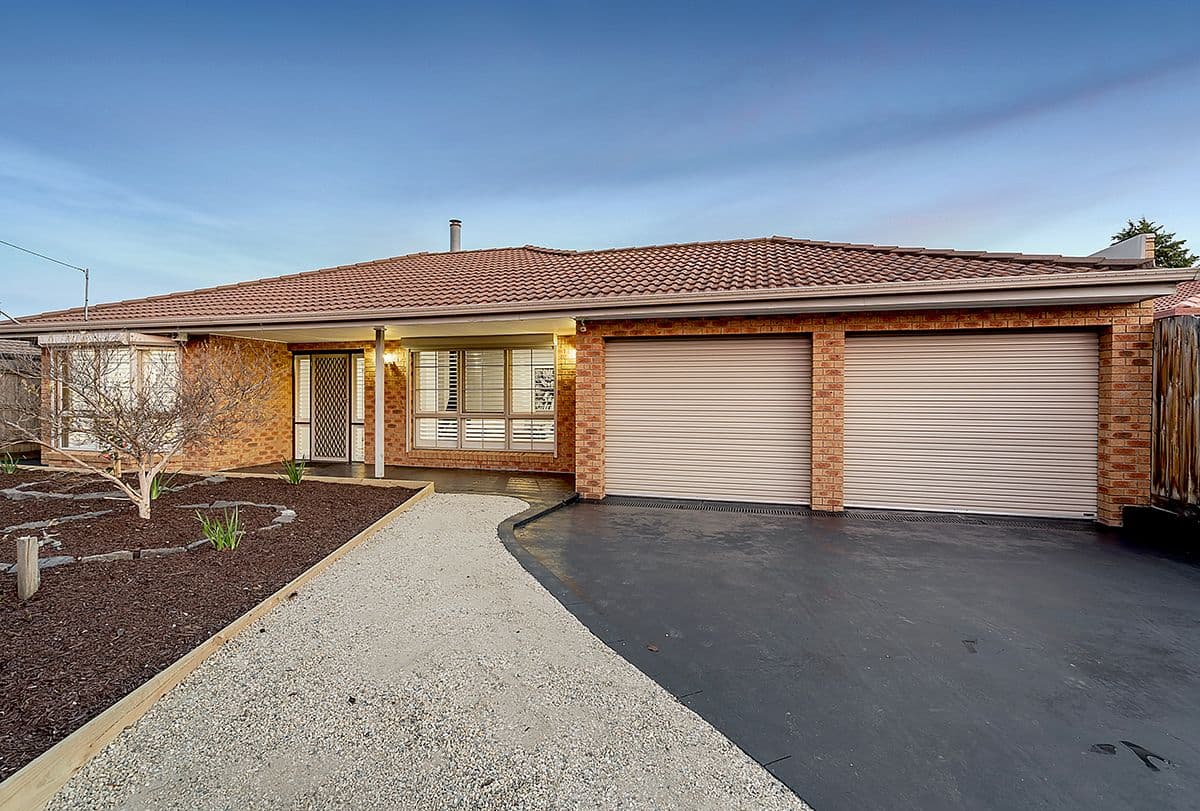 38 Longtown Court, Craigieburn VIC 3064, Craigieburn - Thumbnail 2
