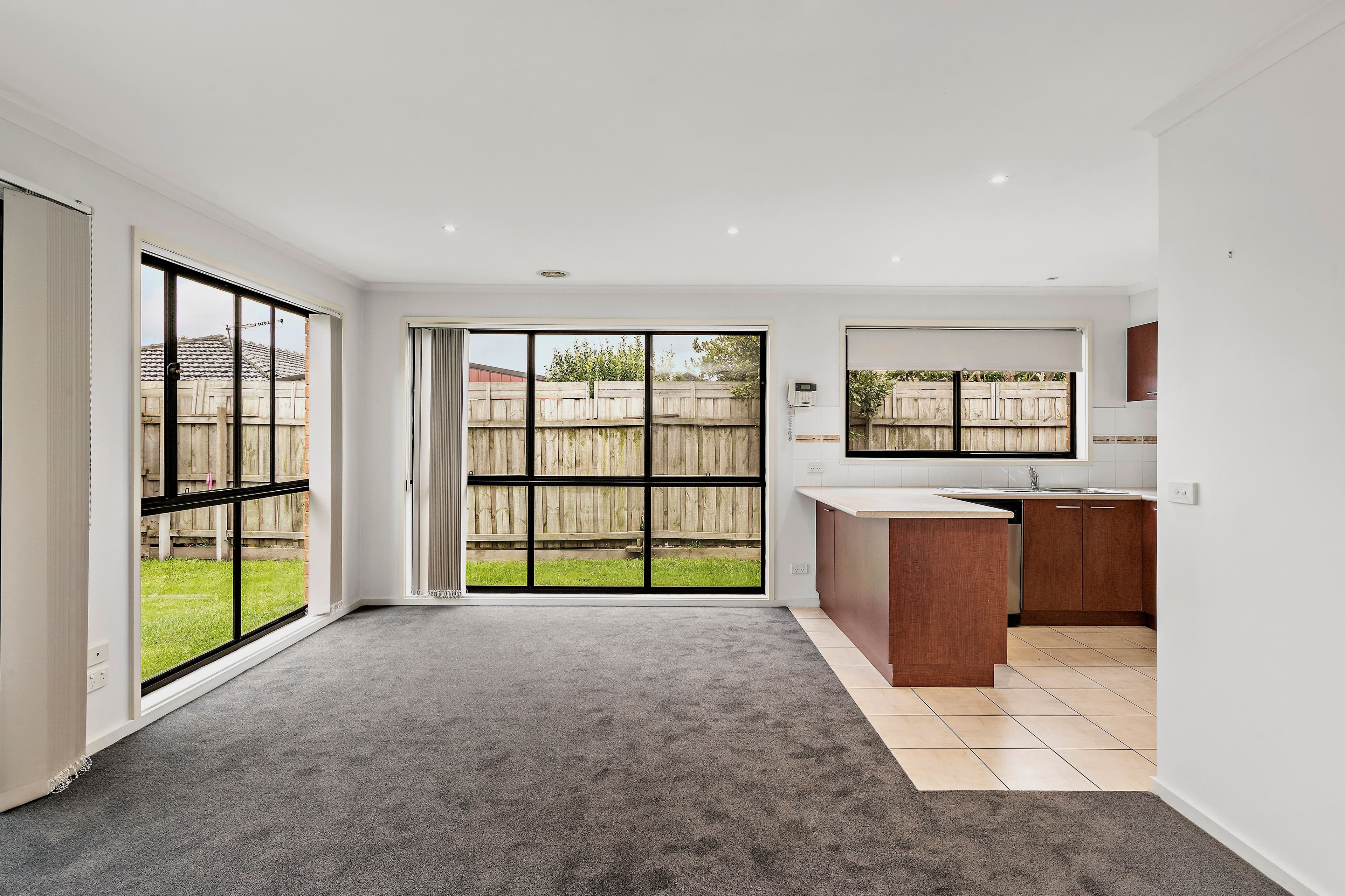 111 East Road, Seaford VIC 3198, Seaford - Thumbnail 4