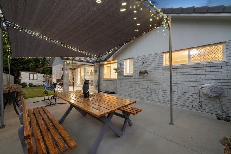 6 Davis Court, Redbank Plains - Thumbnail 3