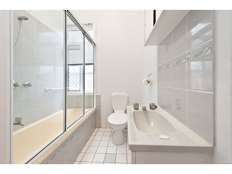 264 East Street, DEPOT HILL QLD 4700, Depot Hill - Thumbnail 7