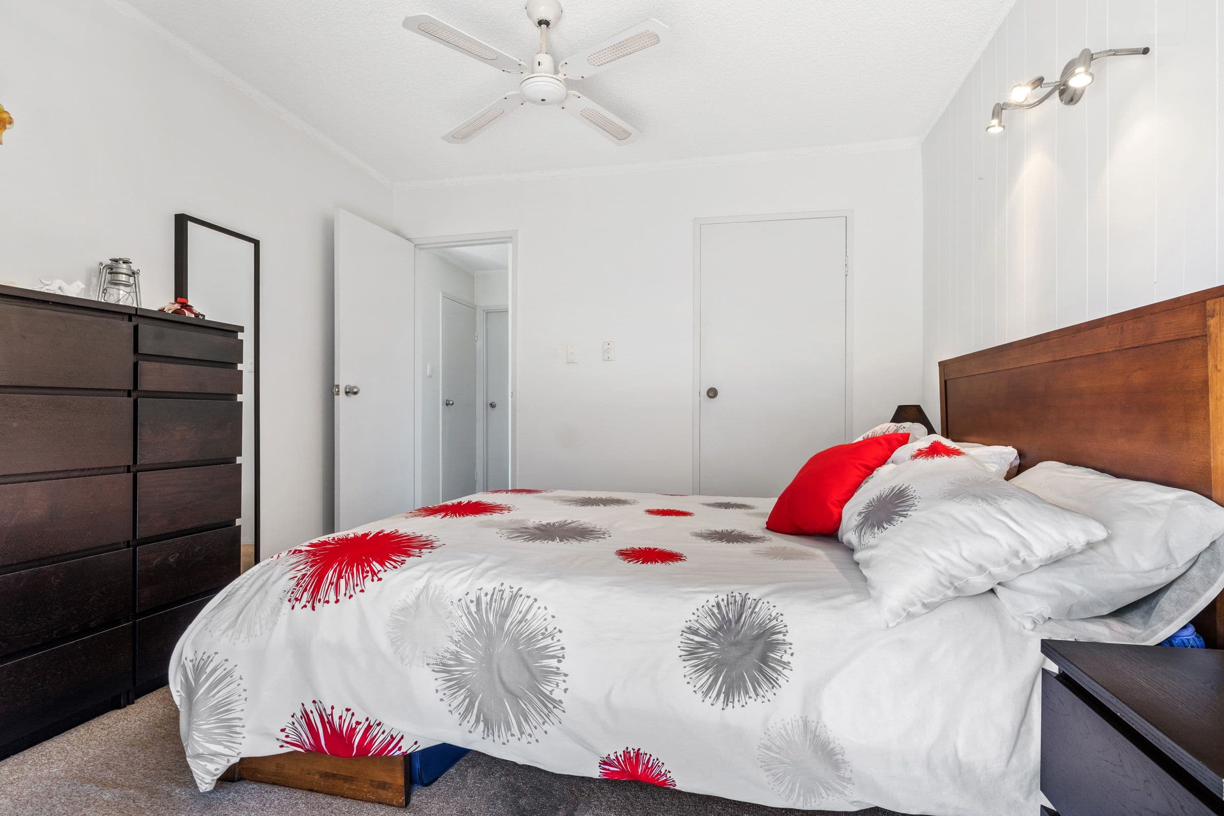 2118 Gold Coast Highway, Miami QLD 4220, Miami - Thumbnail 8