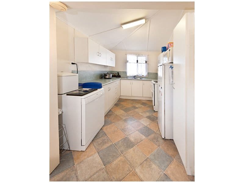 89 Bennett Street, BERSERKER QLD 4701, Berserker - Thumbnail 3