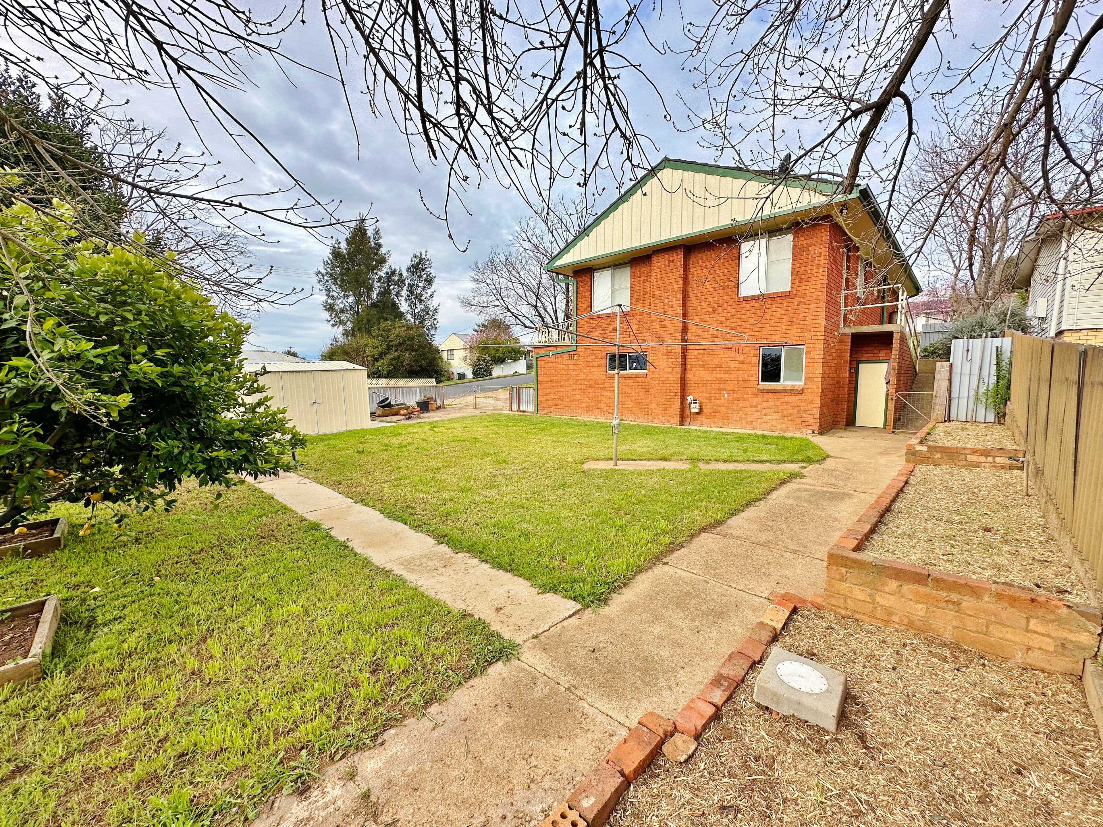 1 Milong Street, Young NSW 2594, Young - Thumbnail 4