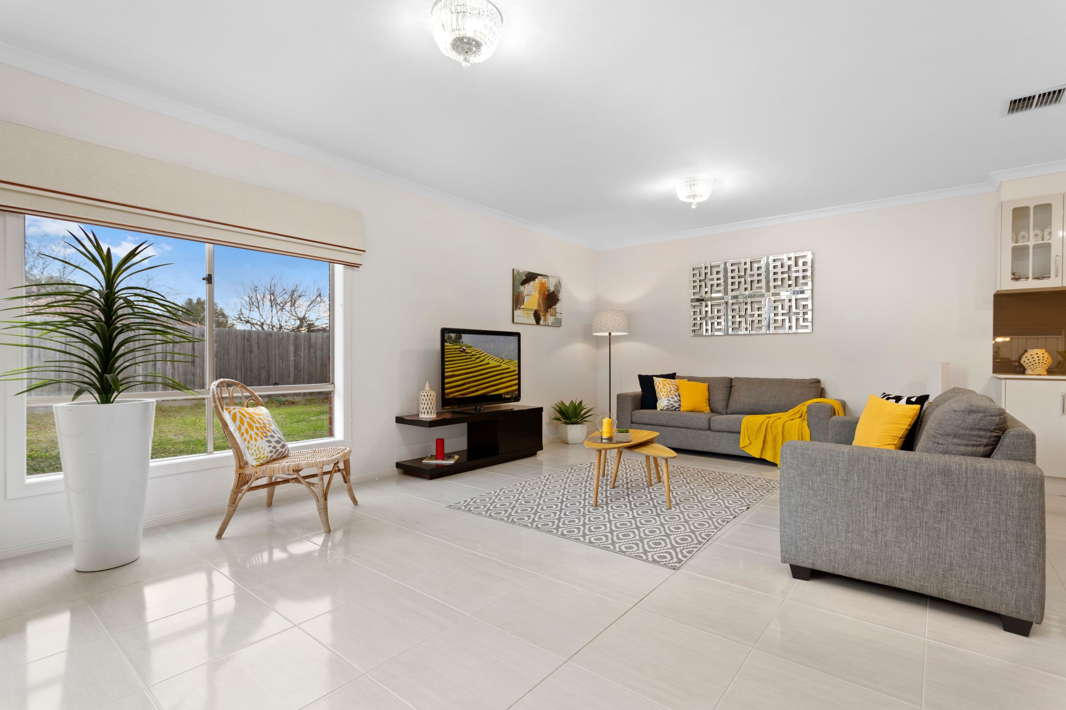 2 Eynon Court, Mill Park VIC 3082, Mill Park - Thumbnail 4