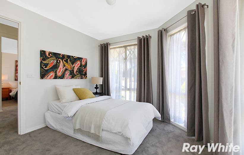 19 Bradley Drive, Mill Park VIC 3082, Mill Park - Thumbnail 7