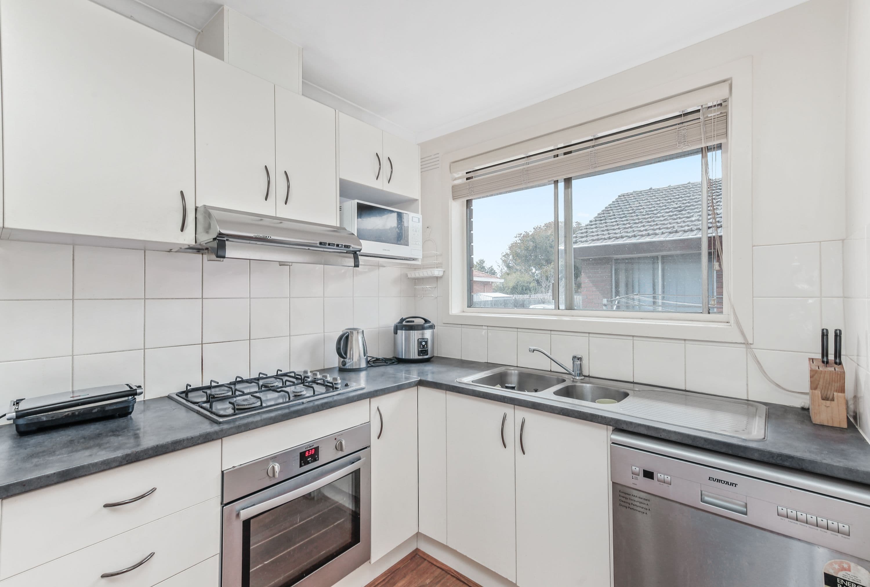 25 Oakes Avenue, Clayton South VIC 3169, Clayton South - Thumbnail 3