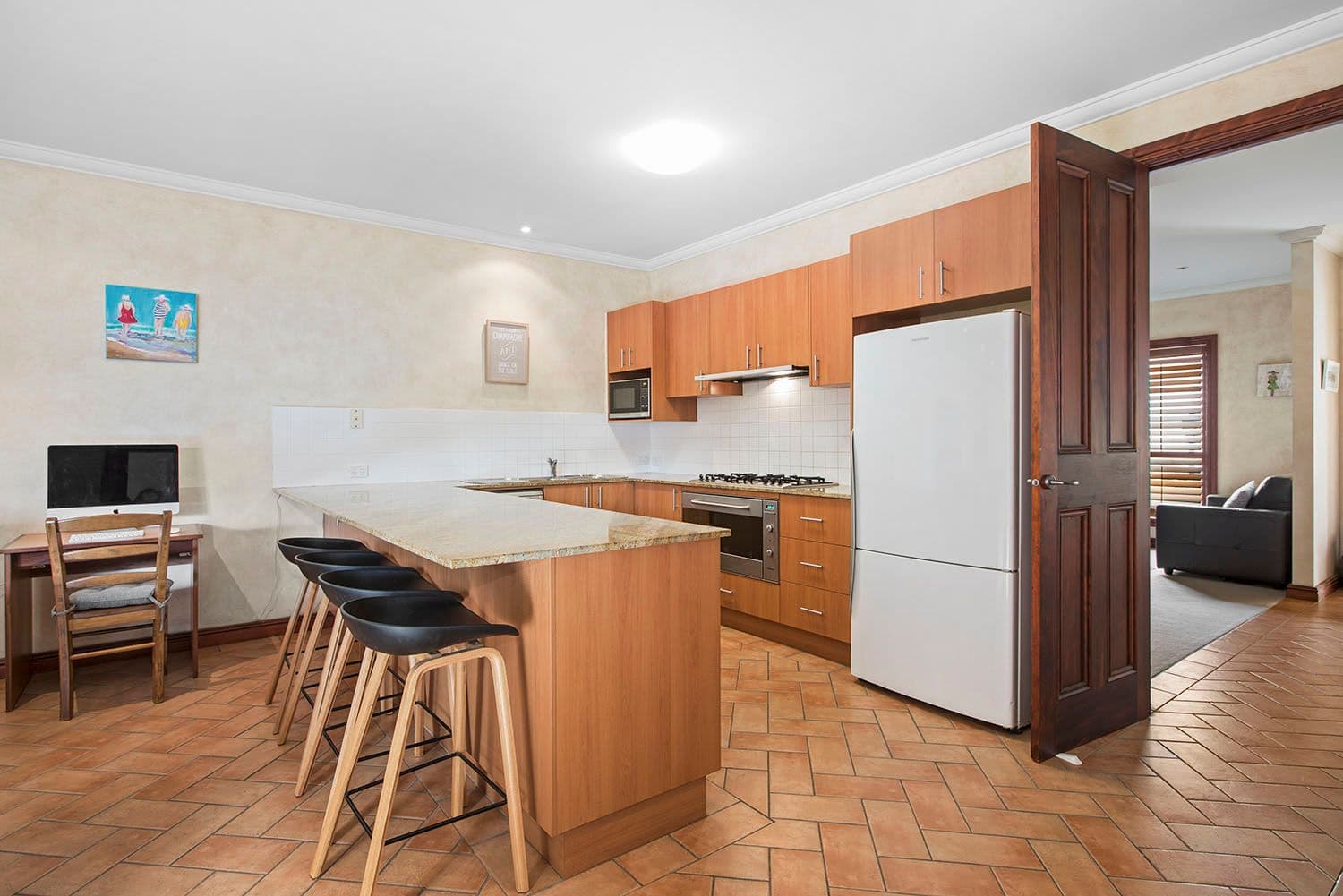 119 Park Road, Cheltenham VIC 3192, Cheltenham - Thumbnail 2