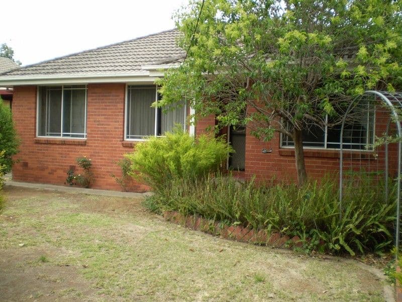 256 Ogilvie Avenue, ECHUCA VIC 3564, Echuca - Image 1