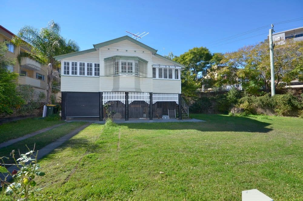 9 McIlwraith Street, AUCHENFLOWER QLD 4066, Auchenflower - Image 1