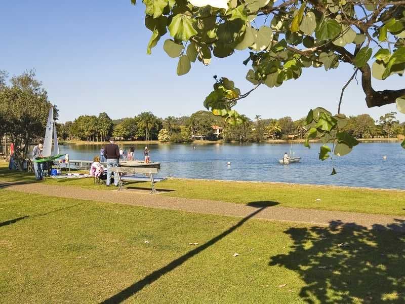 56 Tahiti Avenue, PALM BEACH QLD 4221, Palm Beach - Thumbnail 4