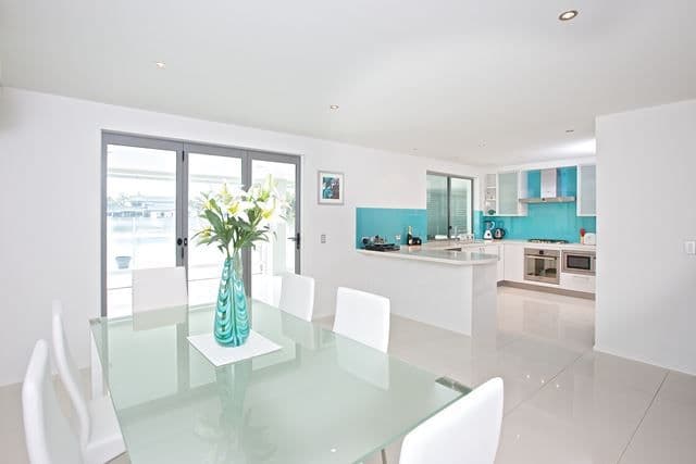 45 Daru Avenue, RUNAWAY BAY QLD 4216, Runaway Bay - Thumbnail 2