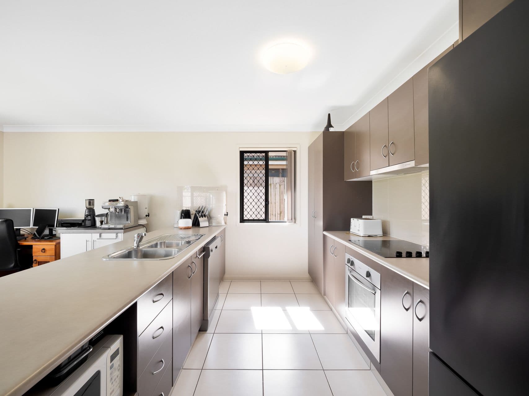 4 Weetwood Street, Newtown QLD 4350, Newtown - Thumbnail 3