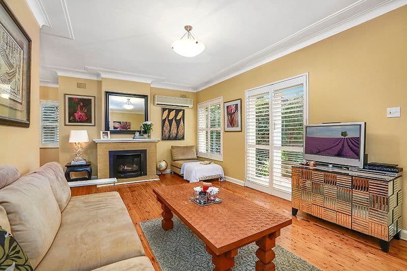 2 Roberts Avenue, Wahroonga NSW 2076, Wahroonga - Thumbnail 4