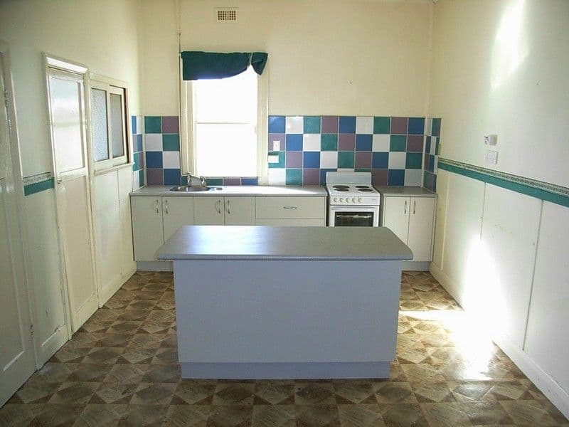 44 Eyre Street, Echuca VIC 3564, Echuca - Thumbnail 2