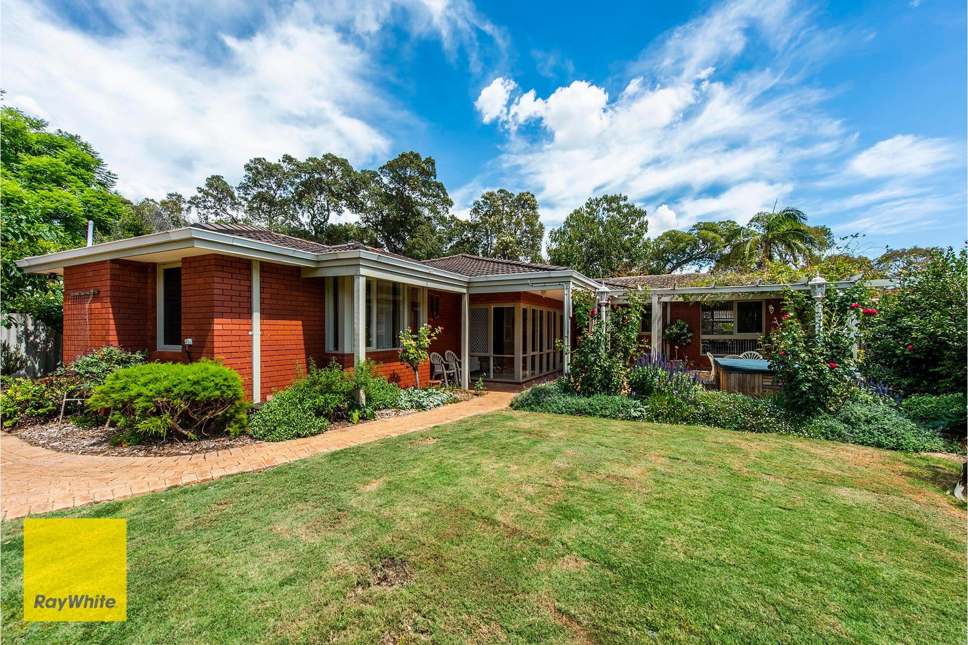 8 Arthur Road, Gooseberry Hill WA 6076, Gooseberry Hill - Image 1