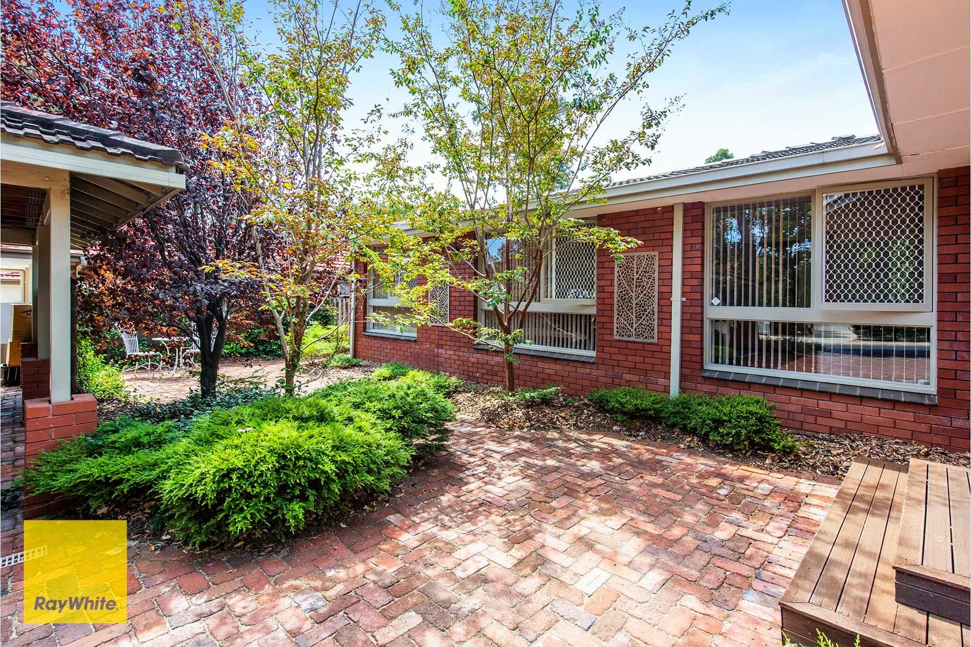 8 Arthur Road, Gooseberry Hill WA 6076, Gooseberry Hill - Thumbnail 2