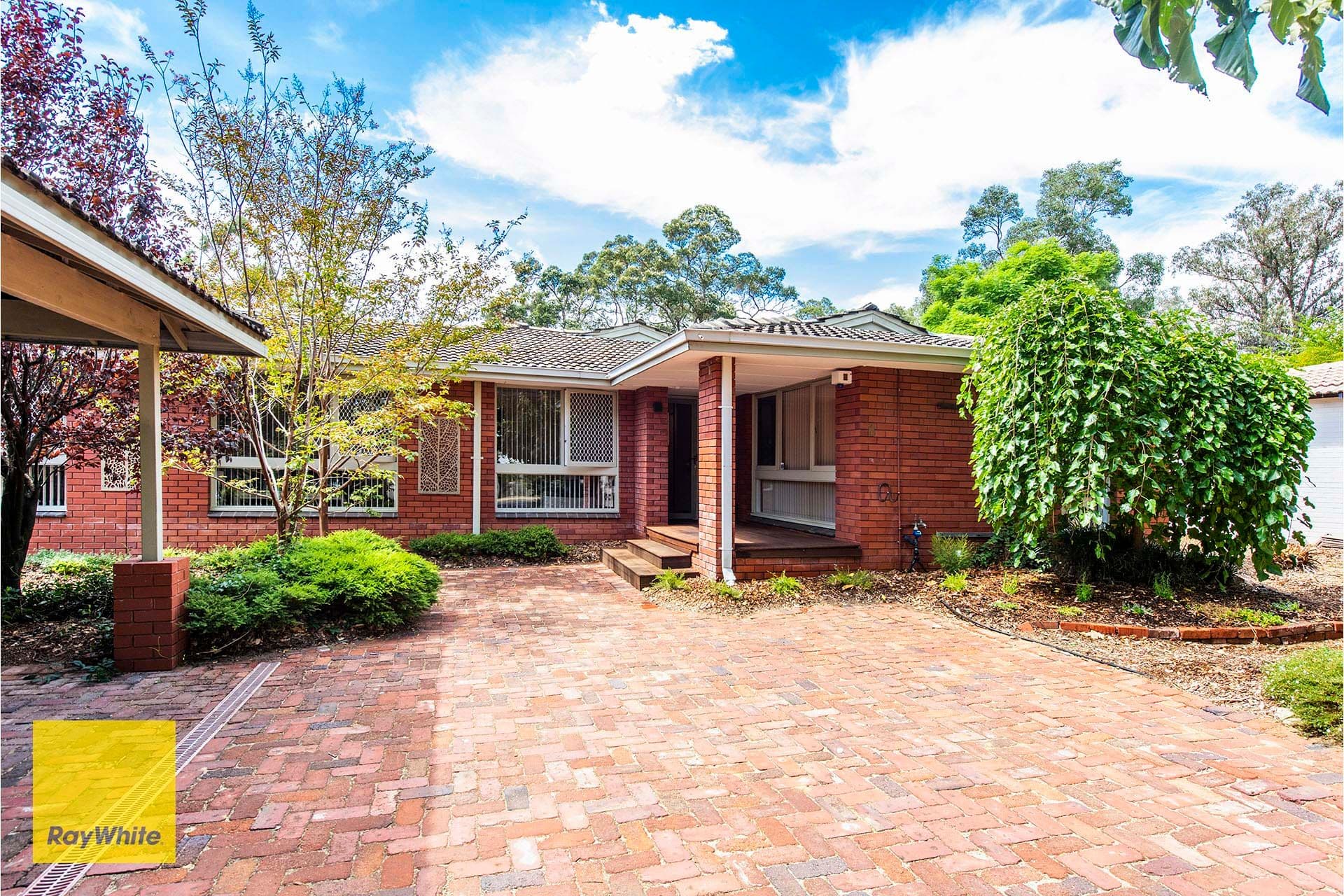 8 Arthur Road, Gooseberry Hill WA 6076, Gooseberry Hill - Thumbnail 3