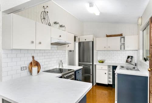 16 Matthews Crescent, Port Kembla, Port Kembla - Image 1
