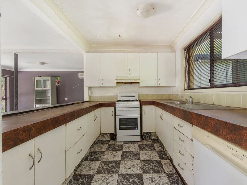 14 Birtwistle Street, Southport QLD 4215, Southport - Thumbnail 5